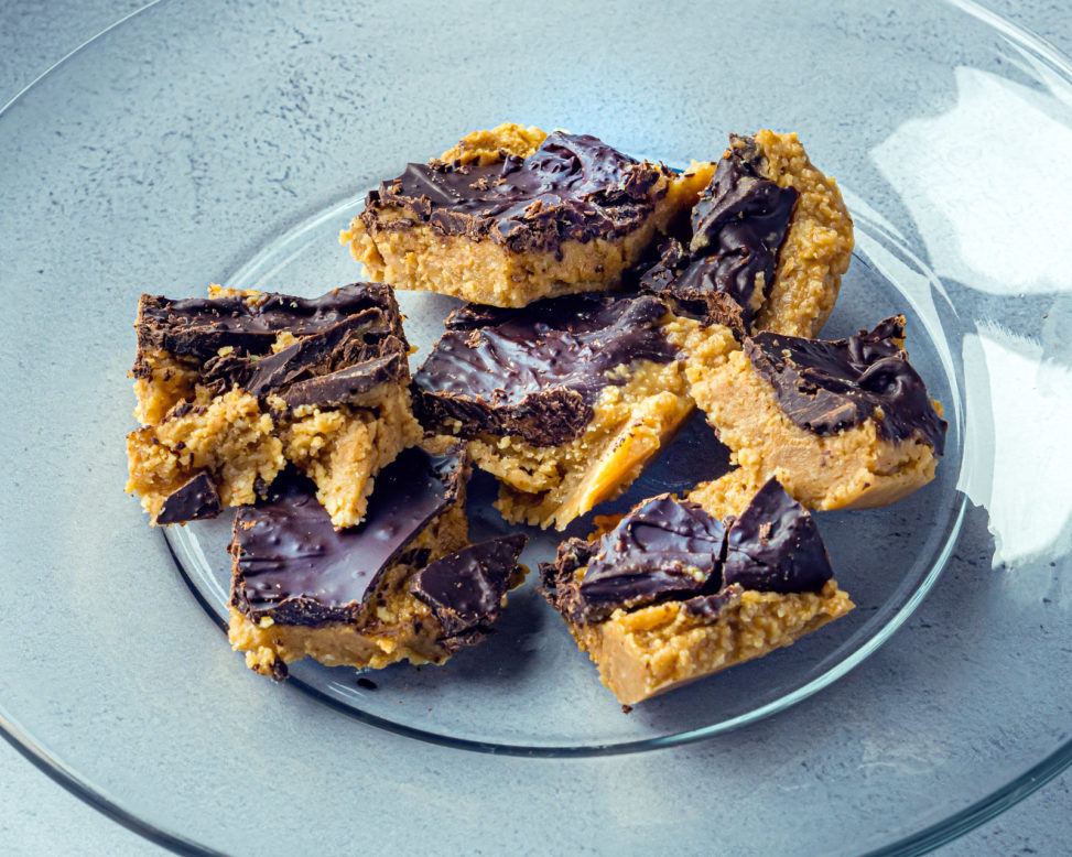 Low Carbohydrate, Healthy Fat Peanut Butter Squares